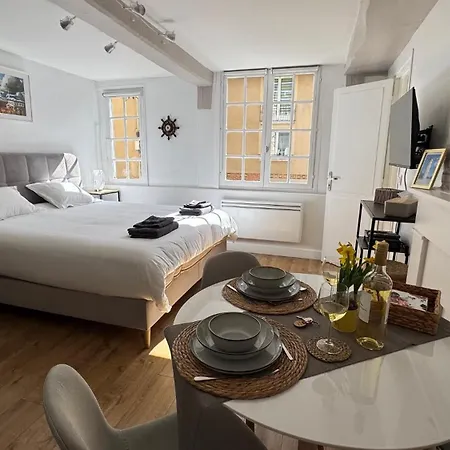 Appartement Centre Historique - 3 étoiles *